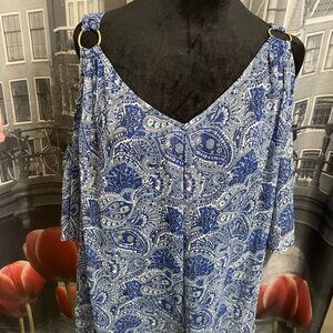 Gorgeous Michael Kors 2x Cold Shoulder blouse (New With Tags)